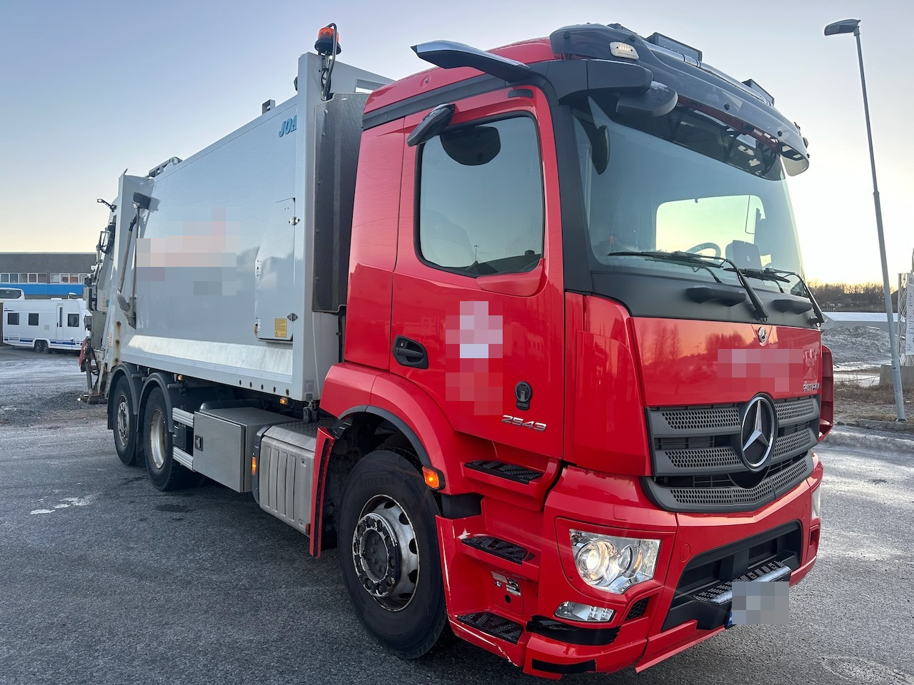 Mercedes 2021 - Camión de basura: foto 4 Mercedes 2021 - Camión de basura: foto 4