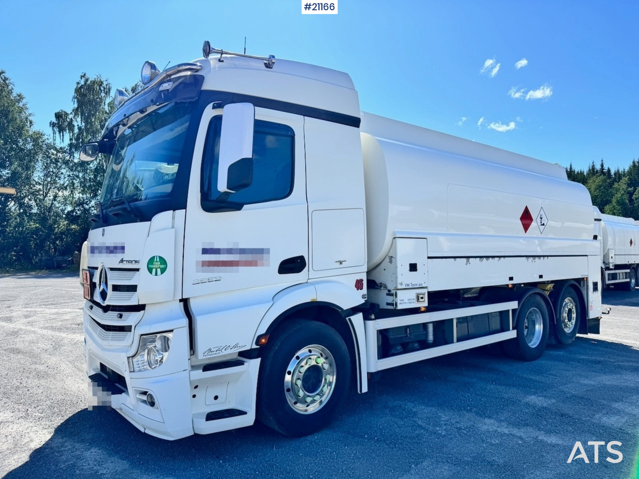Mercedes Actros 2553 - Camión cisterna: foto 2 Mercedes Actros 2553 - Camión cisterna: foto 2