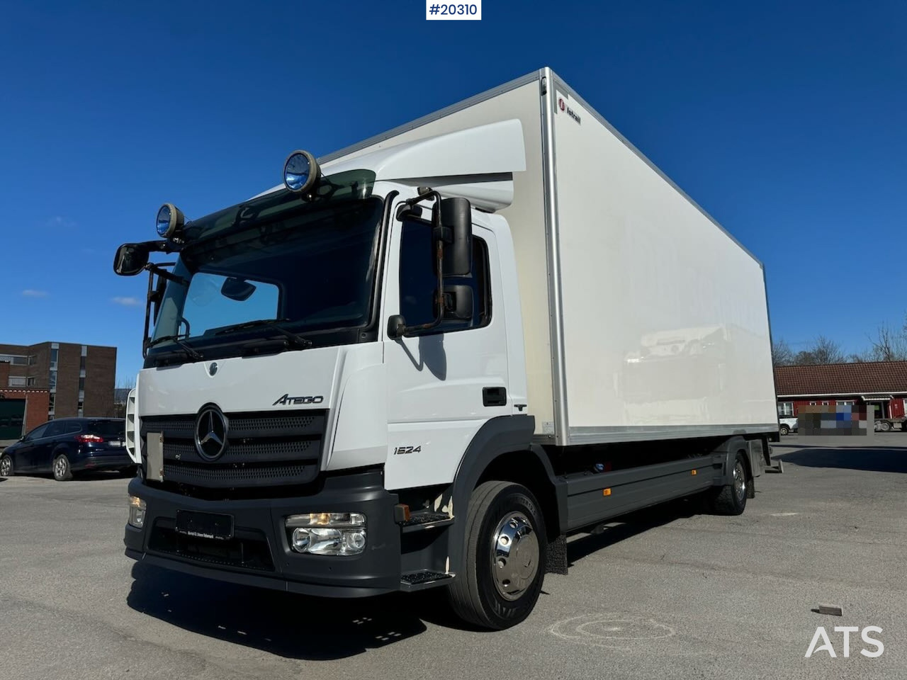 Mercedes Atego 1524 - Camión caja cerrada: foto 2 Mercedes Atego 1524 - Camión caja cerrada: foto 2