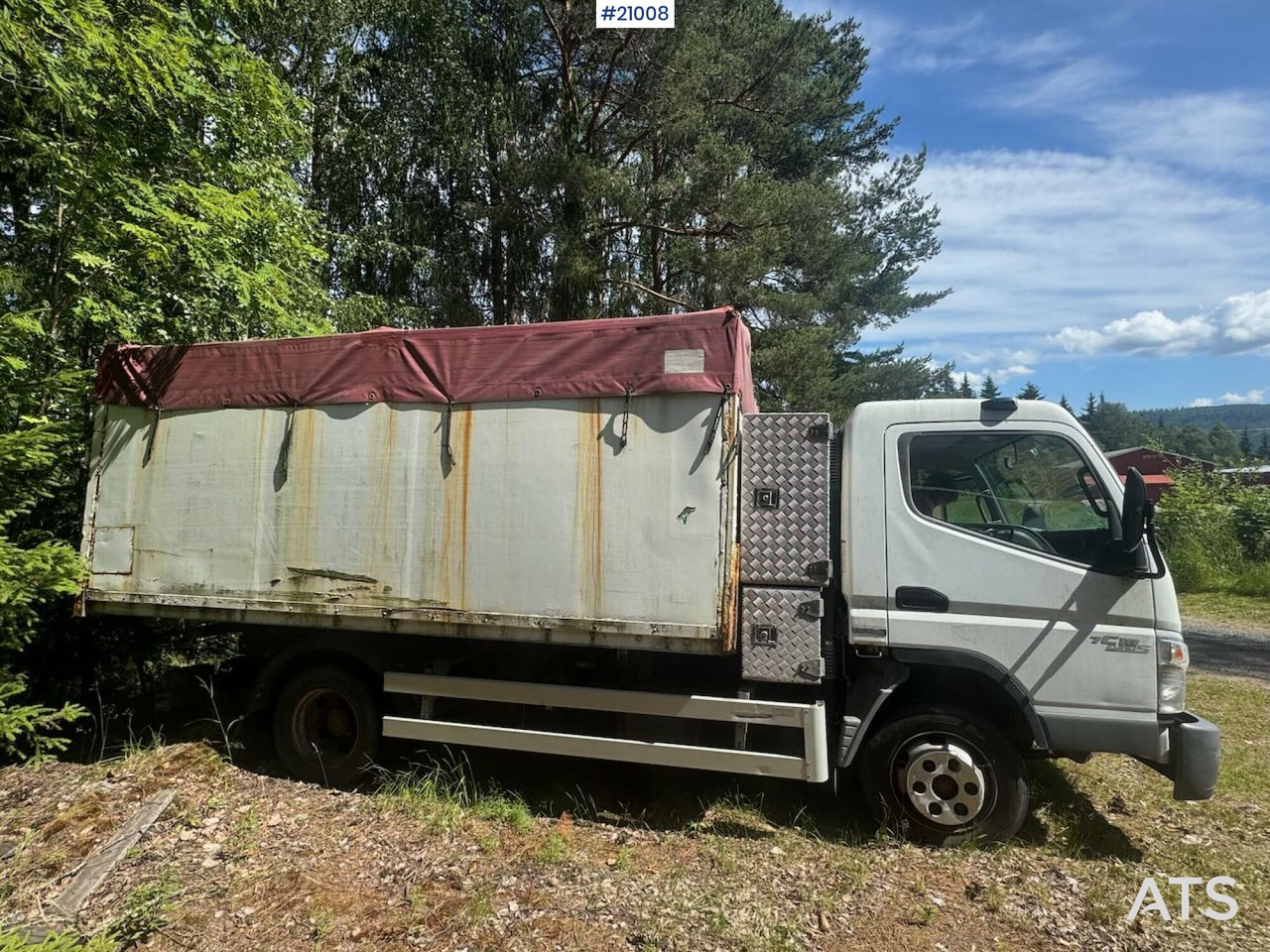 Mitsubishi Fuso Canter - Camión caja abierta: foto 4 Mitsubishi Fuso Canter - Camión caja abierta: foto 4