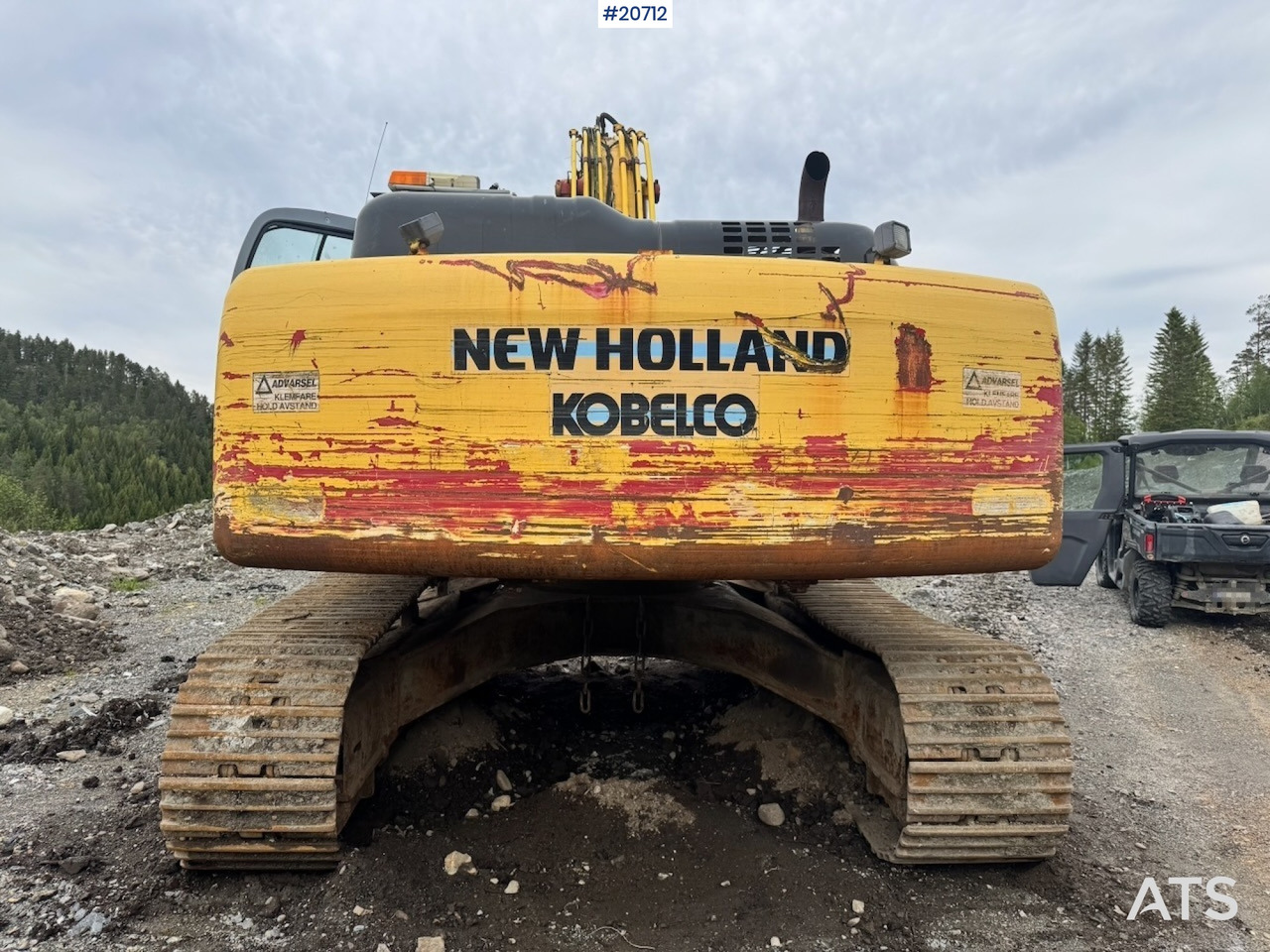 New Holland kobelco E305B - Excavadora: foto 4 New Holland kobelco E305B - Excavadora: foto 4