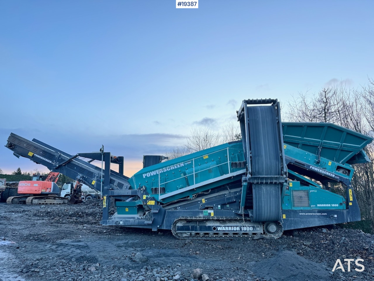 Powerscreen Warrior 1800 - Cribadora: foto 1 Powerscreen Warrior 1800 - Cribadora: foto 1