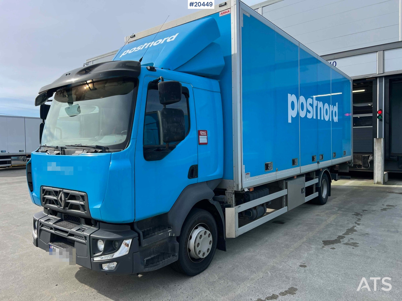 Renault D250 - Camión caja cerrada: foto 1 Renault D250 - Camión caja cerrada: foto 1