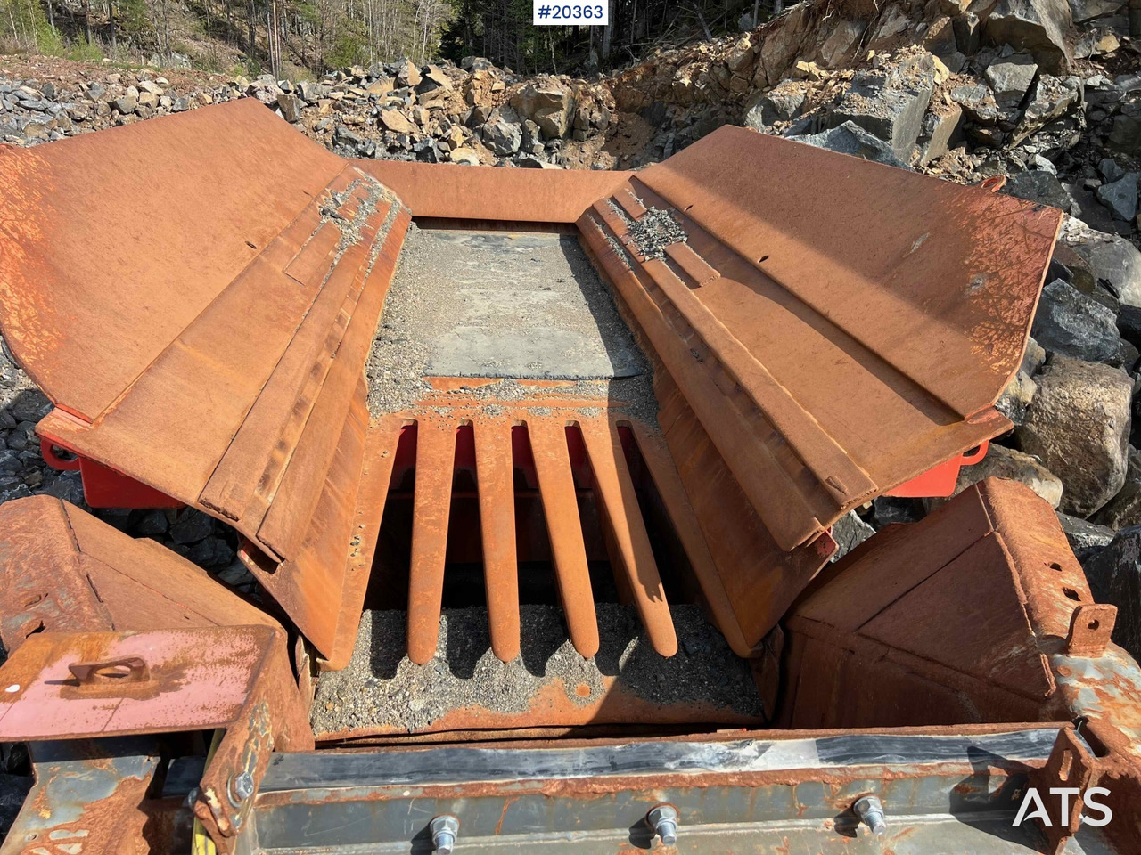 Trituradora de mandíbula Sandvik UJ440I: foto 25