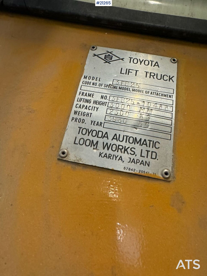 Carretilla elevadora eléctrica Toyota 3FB25: foto 21 Carretilla elevadora eléctrica Toyota 3FB25: foto 21