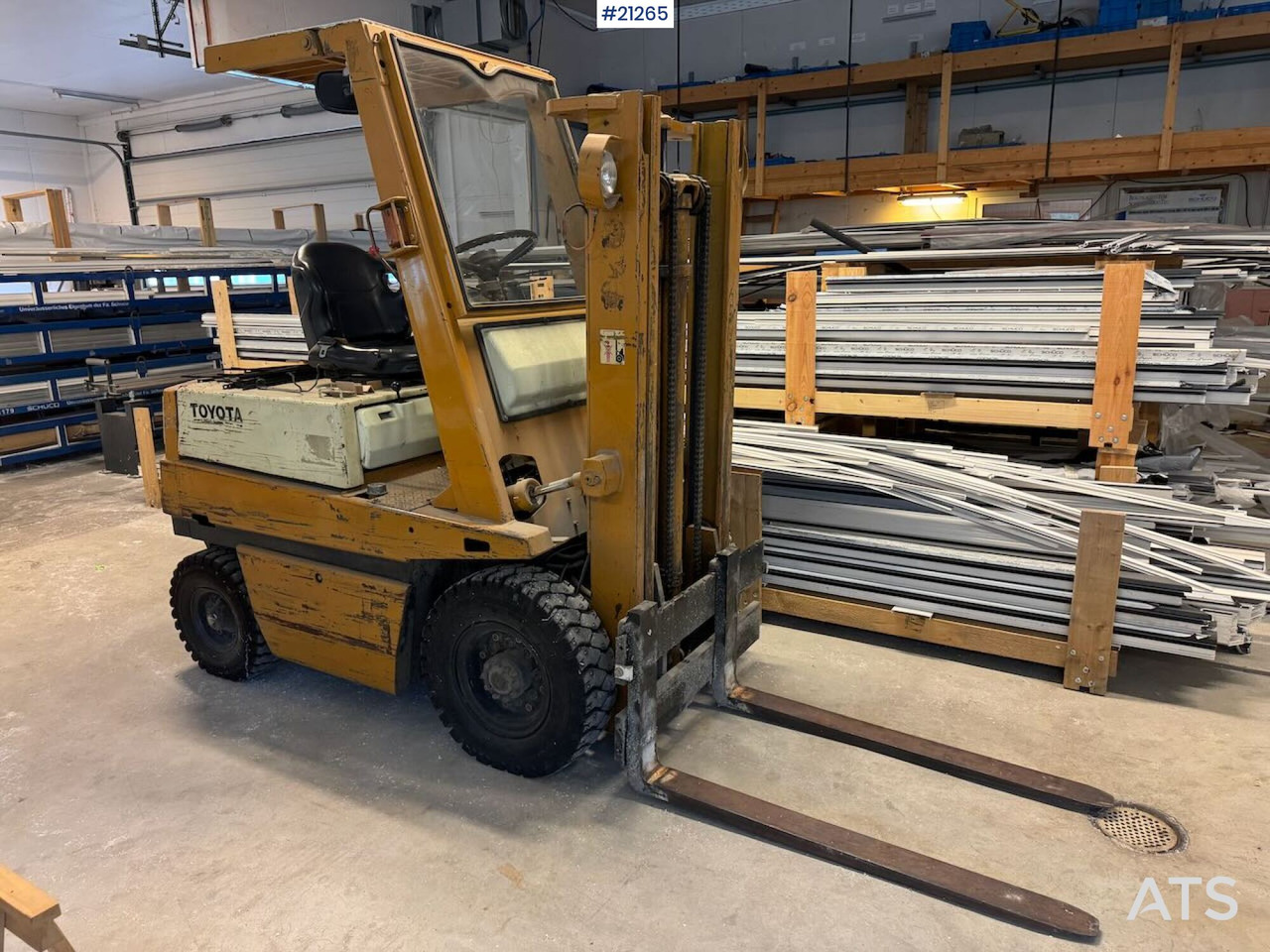 Carretilla elevadora eléctrica Toyota 3FB25: foto 18 Carretilla elevadora eléctrica Toyota 3FB25: foto 18