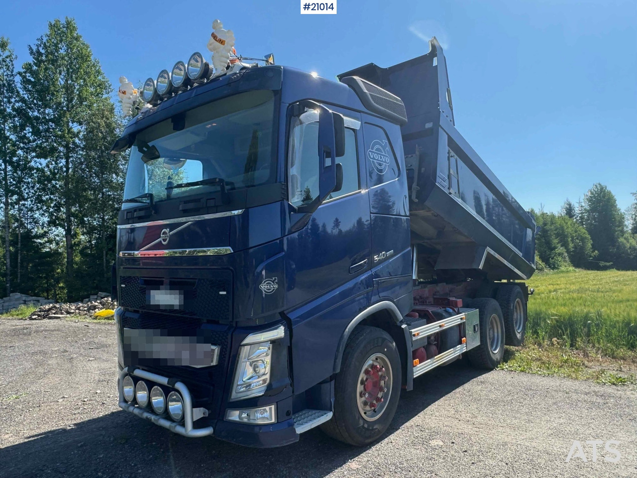 Volvo FH 540 - Camión volquete: foto 2 Volvo FH 540 - Camión volquete: foto 2