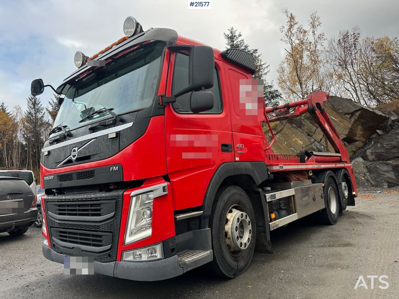 Volvo FM410 - Camión portacontenedor de cadenas: foto 2 Volvo FM410 - Camión portacontenedor de cadenas: foto 2