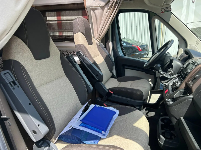 Elnagh T-LOFT 591 591 T-Loft 130 Multijet 4 mpersoons - Autocaravana perfilada: foto 3 Elnagh T-LOFT 591 591 T-Loft 130 Multijet 4 mpersoons - Autocaravana perfilada: foto 3