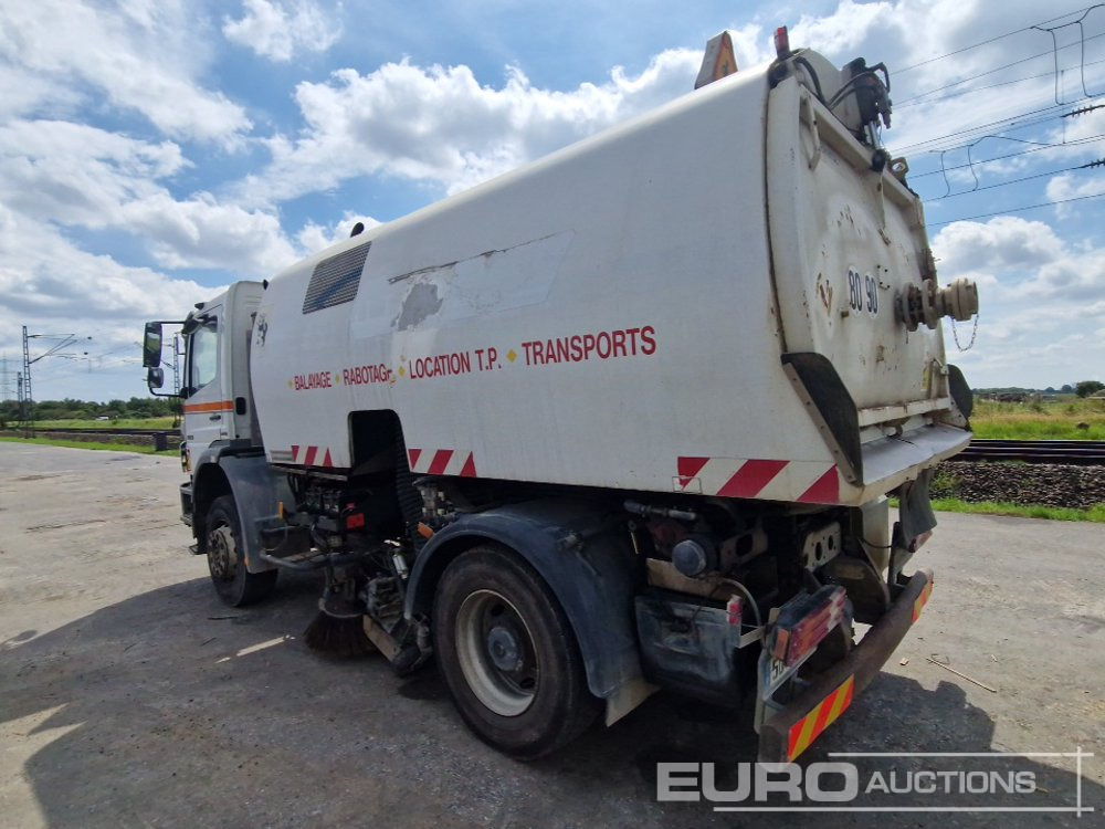 2002 Mercedes Axor 1829 - Barredora vial: foto 3 2002 Mercedes Axor 1829 - Barredora vial: foto 3