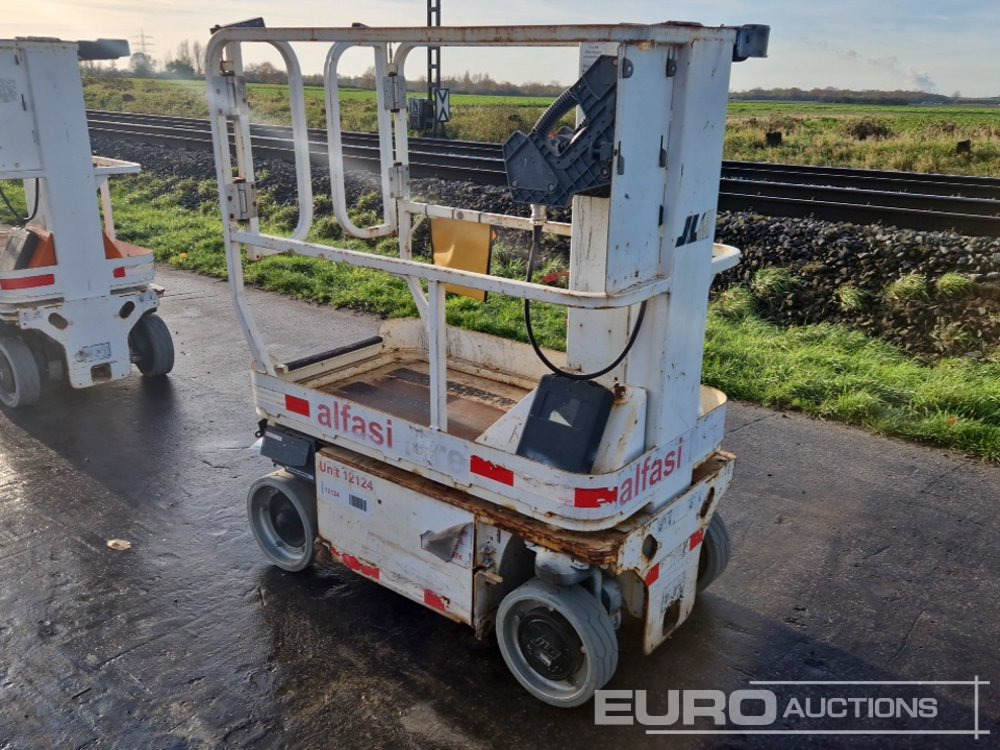 2013 JLG 1230ES - Plataforma de mástil vertical: foto 3 2013 JLG 1230ES - Plataforma de mástil vertical: foto 3