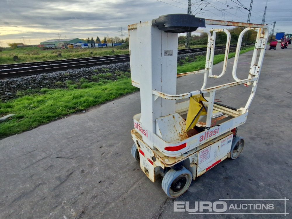 2013 JLG 1230ES - Plataforma de mástil vertical: foto 3 2013 JLG 1230ES - Plataforma de mástil vertical: foto 3