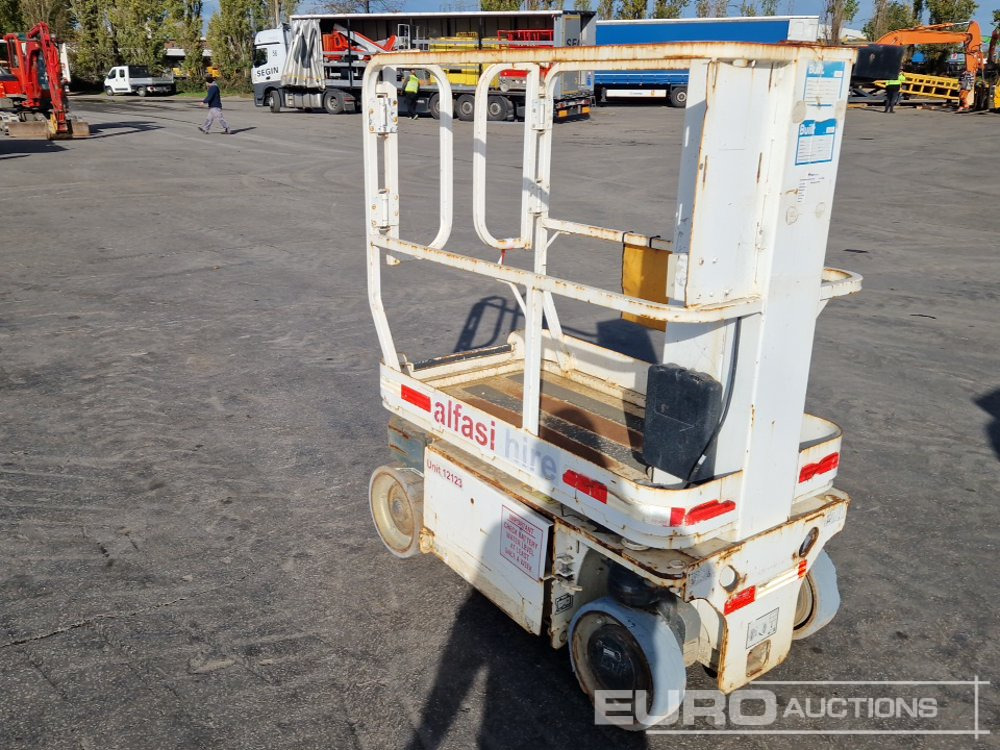 2013 JLG 1230ES - Plataforma de mástil vertical: foto 4 2013 JLG 1230ES - Plataforma de mástil vertical: foto 4