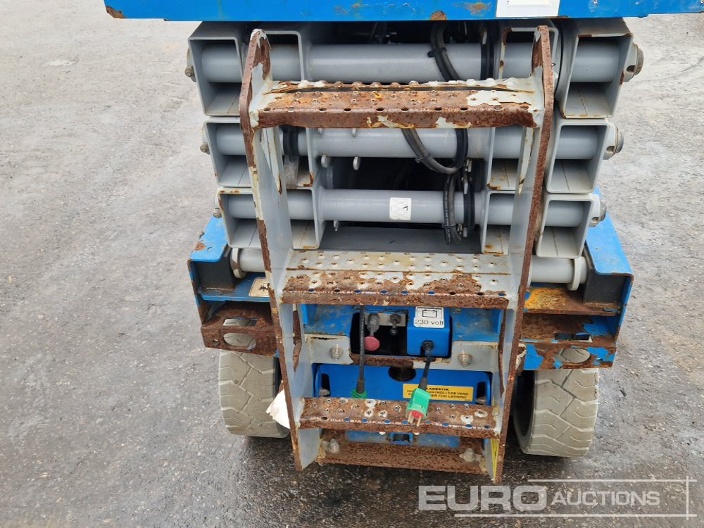 Plataforma de tijeras 2015 Genie GS-2632: foto 14