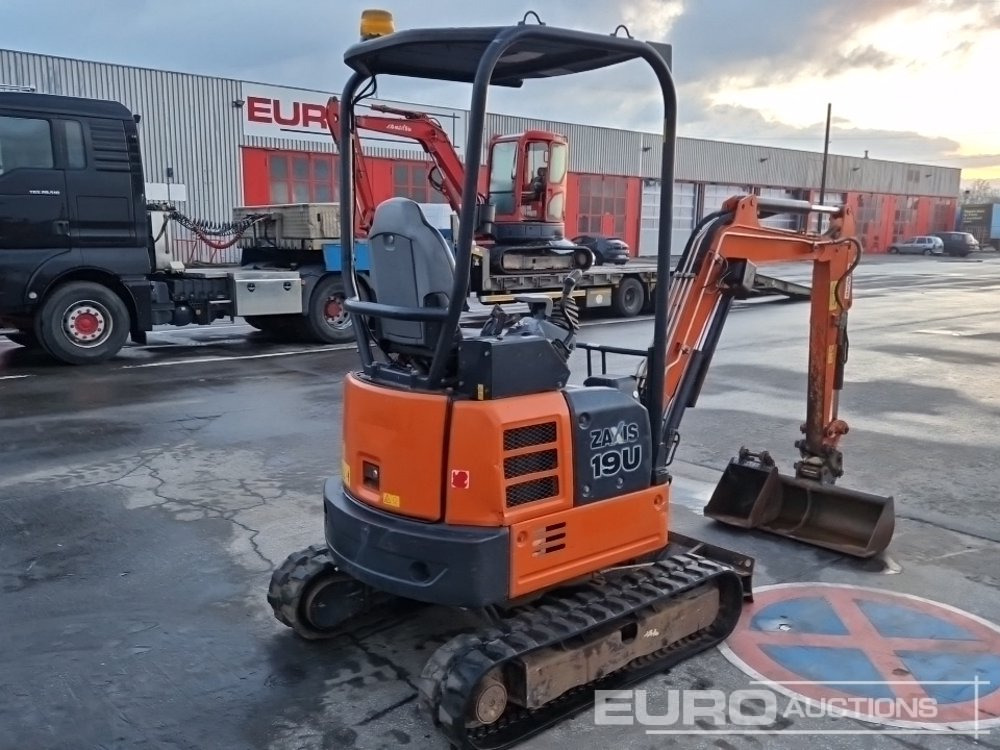 2019 Hitachi ZX19U-5A YR - Miniexcavadora: foto 4 2019 Hitachi ZX19U-5A YR - Miniexcavadora: foto 4