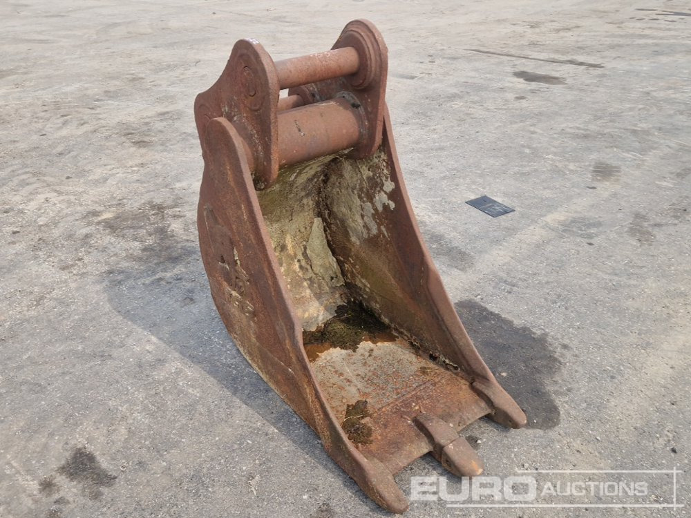 24" Digging Bucket to suit 75mm Pin - Cazo: foto 1 24" Digging Bucket to suit 75mm Pin - Cazo: foto 1