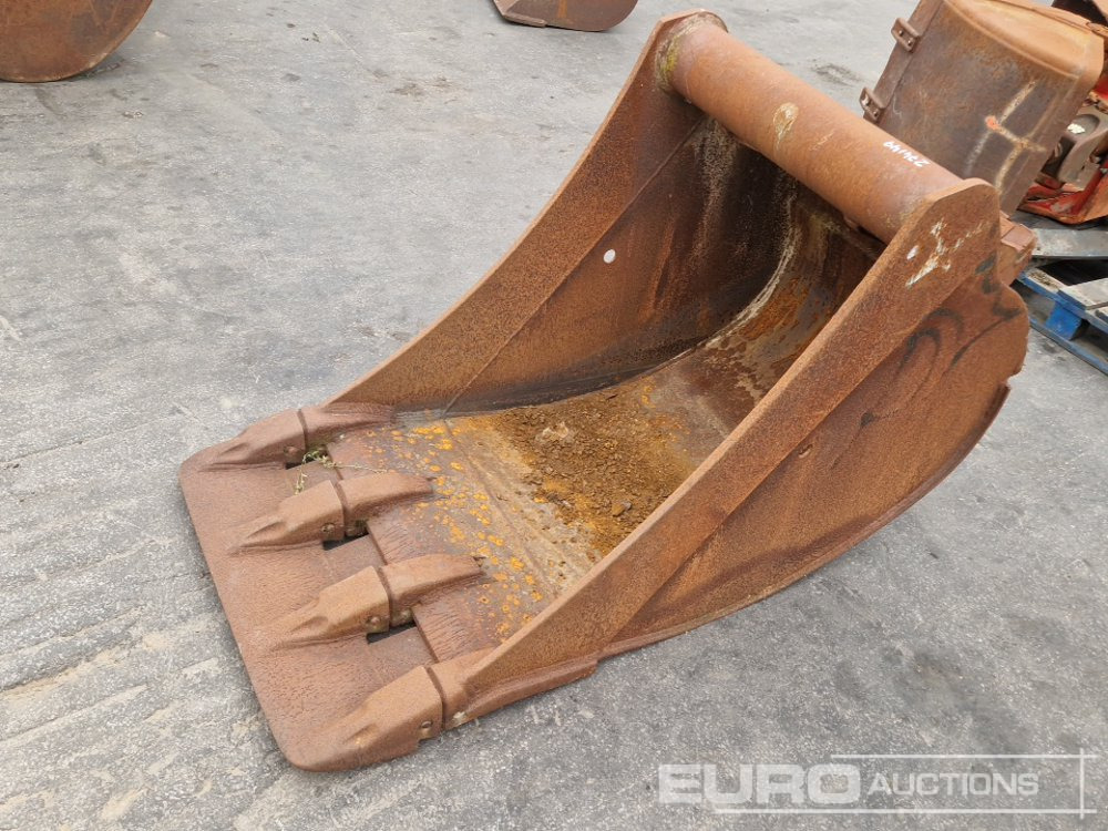 32" Digging Bucket, Hyundai R170W - Cazo: foto 1 32" Digging Bucket, Hyundai R170W - Cazo: foto 1