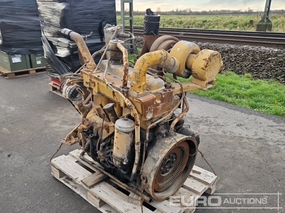 4 Cylinder Turbo CAT 3304 Diesel Engine - Motor: foto 1 4 Cylinder Turbo CAT 3304 Diesel Engine - Motor: foto 1