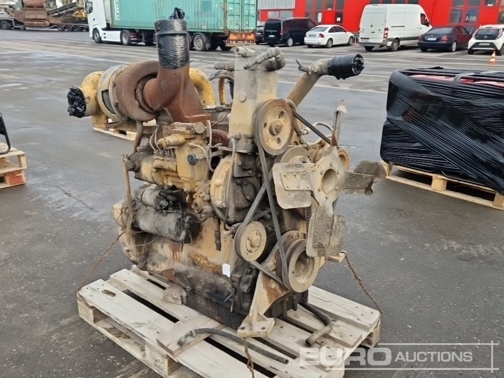 4 Cylinder Turbo CAT 3304 Diesel Engine - Motor: foto 3 4 Cylinder Turbo CAT 3304 Diesel Engine - Motor: foto 3