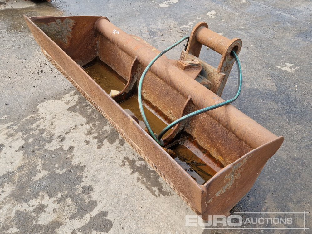 56" Tilt Ditching Bucket - Cazo: foto 1 56" Tilt Ditching Bucket - Cazo: foto 1