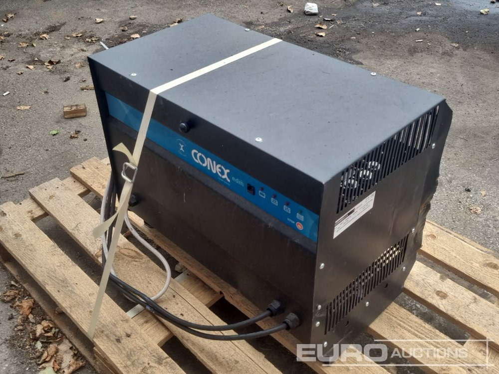 Conex 400V Battery Charger, 4.3kW - 50/60Hz - Equipo de construcción: foto 1 Conex 400V Battery Charger, 4.3kW - 50/60Hz - Equipo de construcción: foto 1