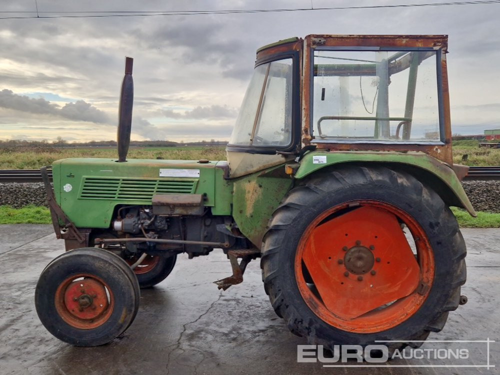 Fendt FARMER 102S - Tractor: foto 2 Fendt FARMER 102S - Tractor: foto 2