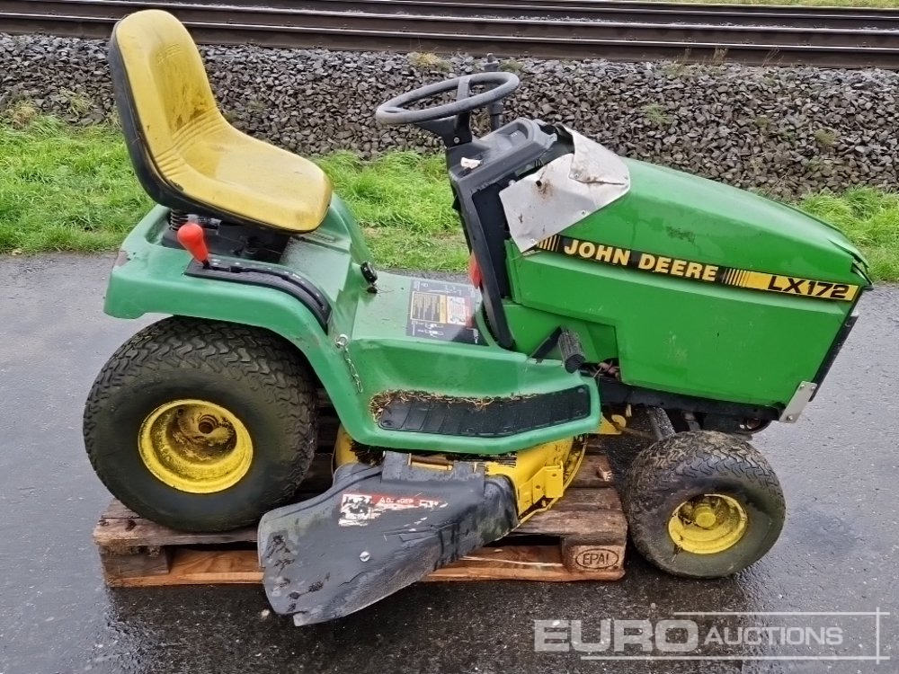 John Deere LX172 - Cortacésped: foto 5 John Deere LX172 - Cortacésped: foto 5
