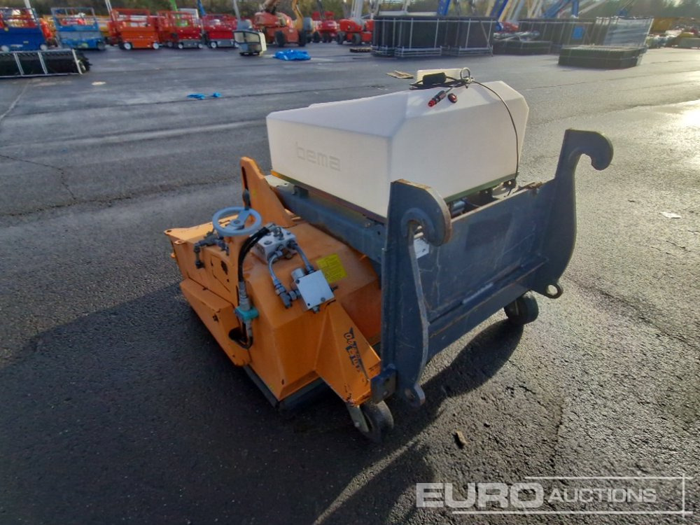 Sweeper to suit Wheeled Loader - Maquinaria agrícola: foto 2 Sweeper to suit Wheeled Loader - Maquinaria agrícola: foto 2