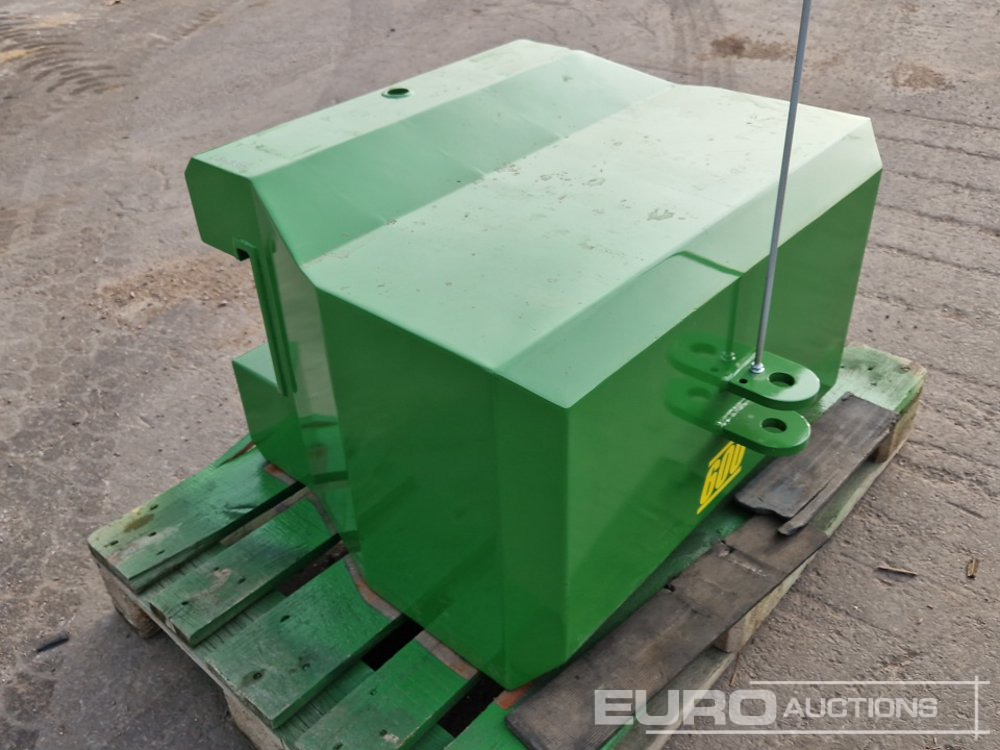 Unused 2025 John Deere 600kg Front Weights to suit John Deere Tractors, Metal Case with Towing Eye (Green) - Maquinaria agrícola: foto 2 Unused 2025 John Deere 600kg Front Weights to suit John Deere Tractors, Metal Case with Towing Eye (Green) - Maquinaria agrícola: foto 2