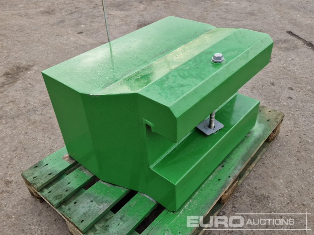 Unused 2025 John Deere 600kg Front Weights to suit John Deere Tractors, Metal Case with Towing Eye (Green) - Maquinaria agrícola: foto 2 Unused 2025 John Deere 600kg Front Weights to suit John Deere Tractors, Metal Case with Towing Eye (Green) - Maquinaria agrícola: foto 2