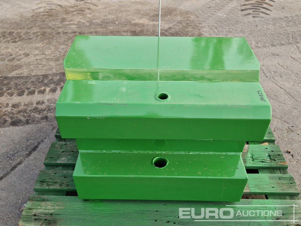 Unused 2025 John Deere 600kg Front Weights to suit John Deere Tractors, Metal Case with Towing Eye (Green) - Maquinaria agrícola: foto 5 Unused 2025 John Deere 600kg Front Weights to suit John Deere Tractors, Metal Case with Towing Eye (Green) - Maquinaria agrícola: foto 5