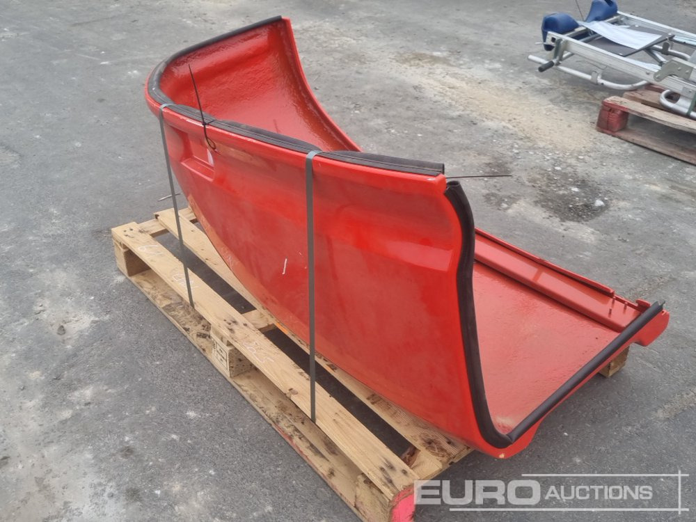 Bonnet to suit Manitou Manlift - Piezas de recambio: foto 1 Bonnet to suit Manitou Manlift - Piezas de recambio: foto 1
