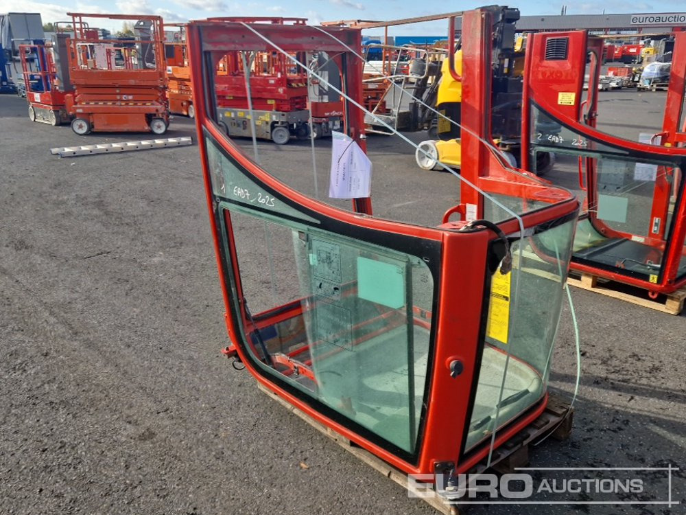 Cabin to suit Volvo ECR50D - Piezas de recambio para Excavadora: foto 4 Cabin to suit Volvo ECR50D - Piezas de recambio para Excavadora: foto 4