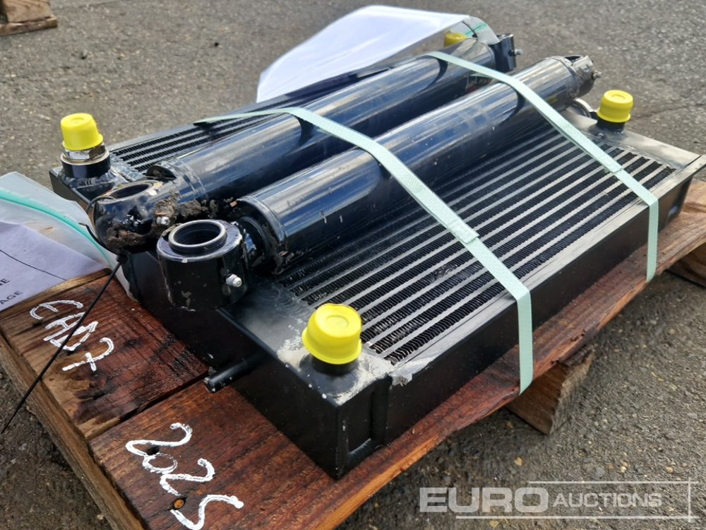 Cylinder (2 of) + Radiator to suit Thwaites MACH201 - Piezas de recambio: foto 4 Cylinder (2 of) + Radiator to suit Thwaites MACH201 - Piezas de recambio: foto 4