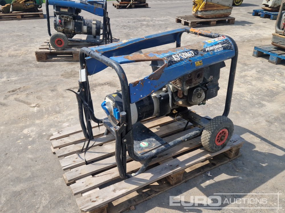 SDMO PERFORM 6500 - Generador industriale: foto 1 SDMO PERFORM 6500 - Generador industriale: foto 1