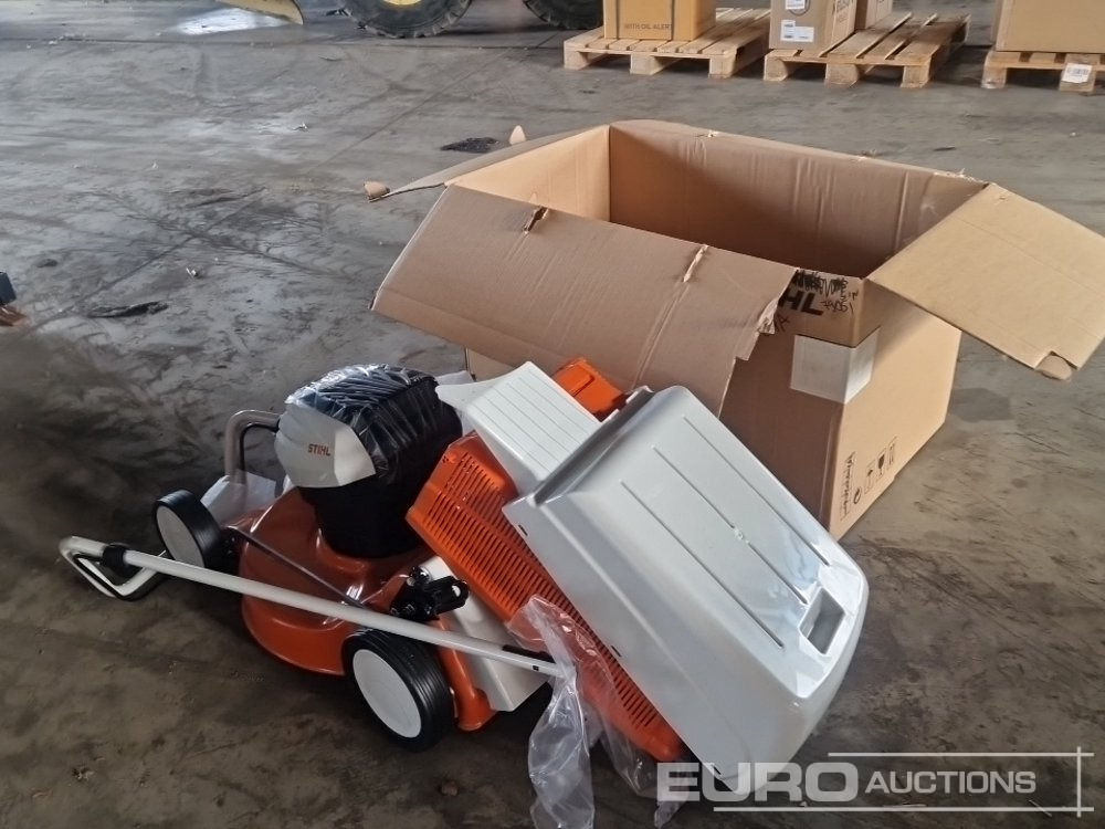 Stihl Walk Behind Electric Lawnmower (No Battery) - Equipo de construcción: foto 2 Stihl Walk Behind Electric Lawnmower (No Battery) - Equipo de construcción: foto 2