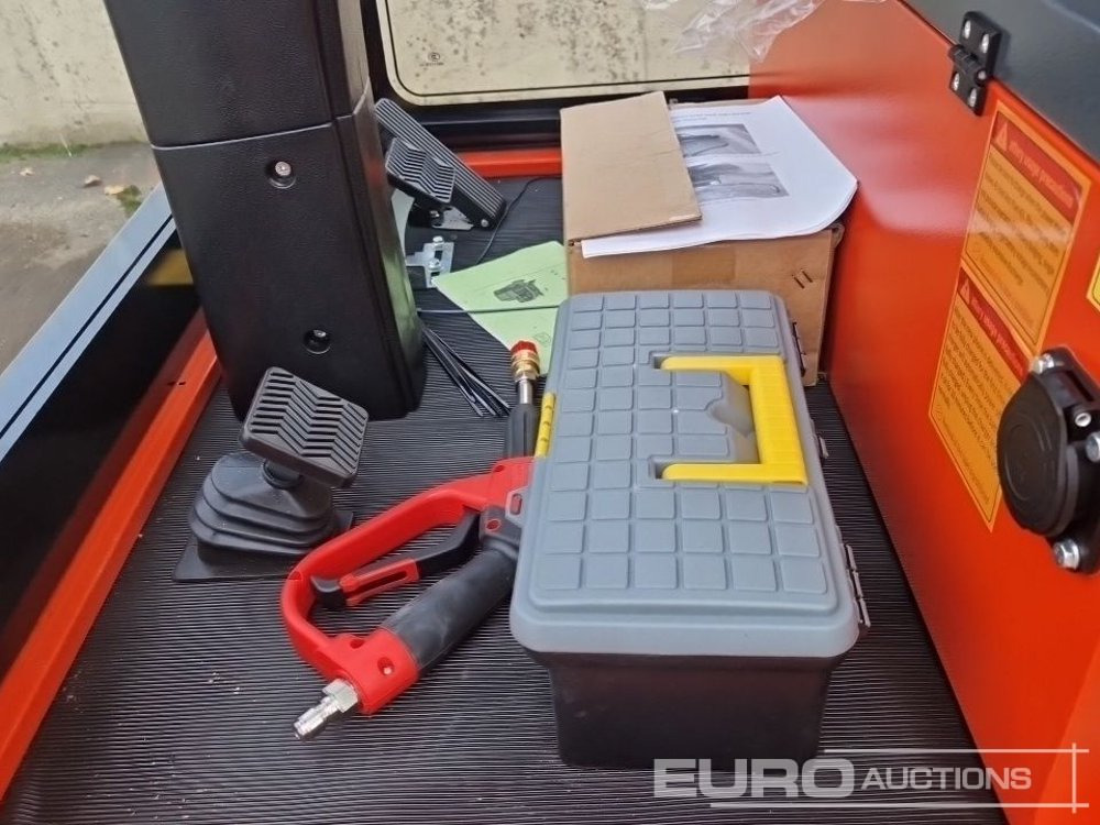 Barredora vial Unused 2025 Zvox 2000G: foto 21 Barredora vial Unused 2025 Zvox 2000G: foto 21