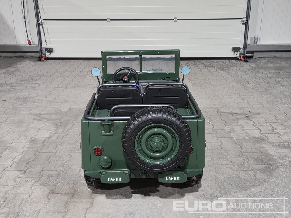 Unused Mini Jeep, 3 Seater for Kids, Remote Control, Fast Charger - Cuadrimoto: foto 4 Unused Mini Jeep, 3 Seater for Kids, Remote Control, Fast Charger - Cuadrimoto: foto 4
