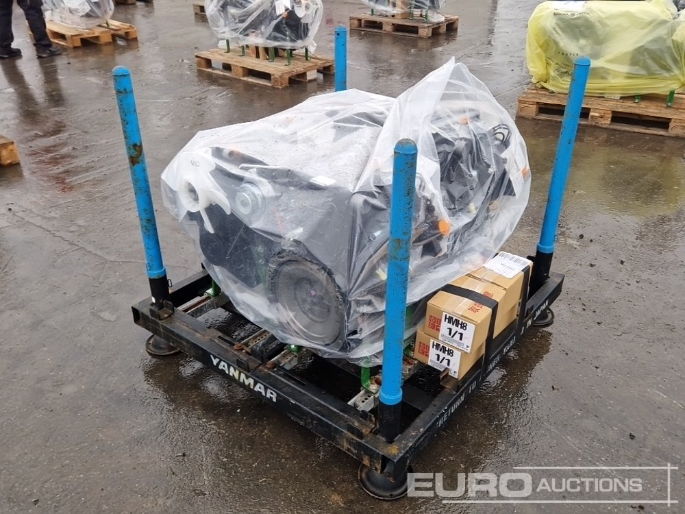 Unused YANMAR 3TNV70-VNSV Diesel Engine (4 of) - Motor para Maquinaria de construcción: foto 3 Unused YANMAR 3TNV70-VNSV Diesel Engine (4 of) - Motor para Maquinaria de construcción: foto 3