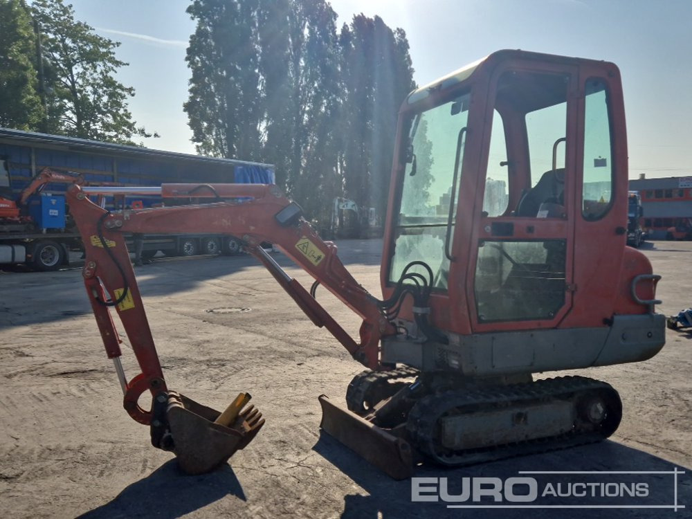 Yanmar B15 - Miniexcavadora: foto 1 Yanmar B15 - Miniexcavadora: foto 1