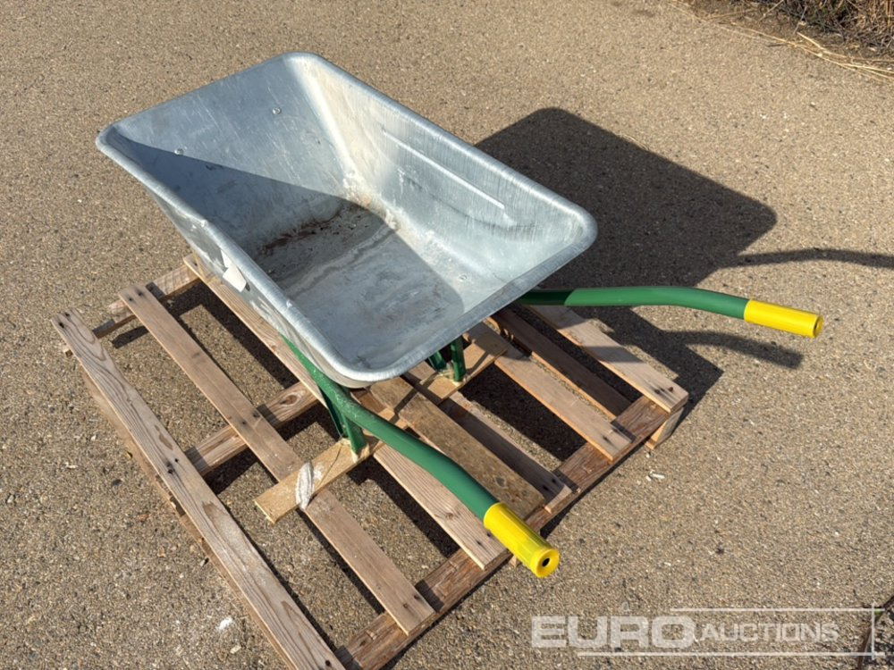 Construction WheelBarrow - Equipo de construcción: foto 4 Construction WheelBarrow - Equipo de construcción: foto 4