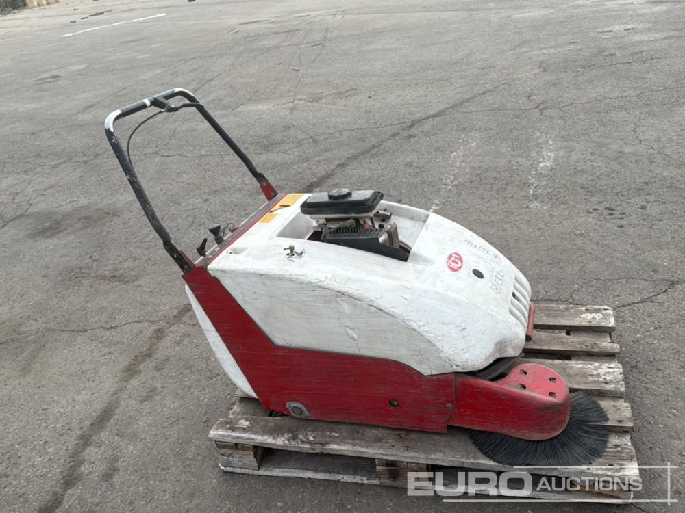 RCM Walk Behind Sweeper / Barredora - Equipo de construcción: foto 5 RCM Walk Behind Sweeper / Barredora - Equipo de construcción: foto 5