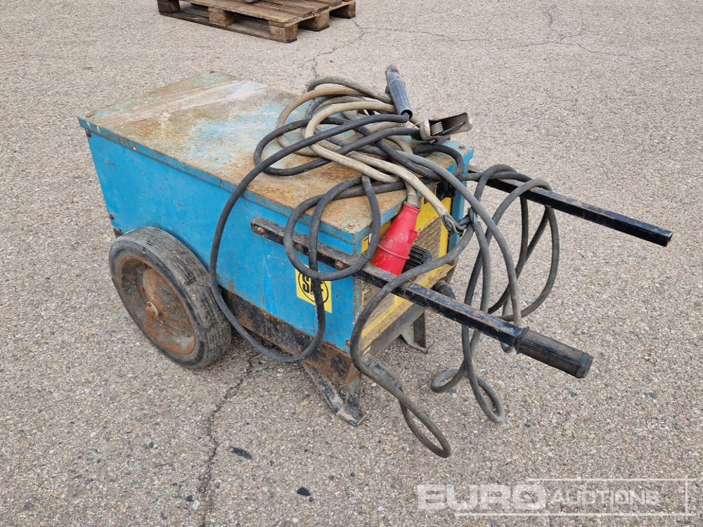 SAF Welding Machine / Soldadora - Equipo de construcción: foto 4 SAF Welding Machine / Soldadora - Equipo de construcción: foto 4