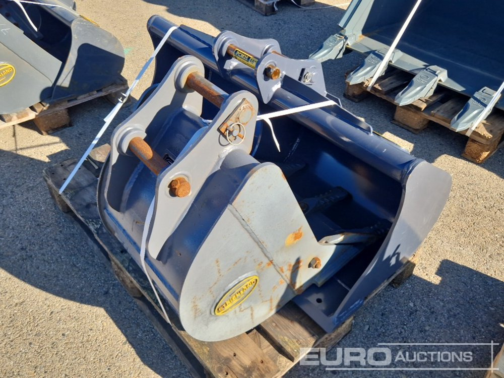 Set of PMC35 18' Digging Bucket (S/N 5017871008BD), PMC35 48' Cleaning Bucket (S/N 5033630023) - Cazo: foto 2 Set of PMC35 18' Digging Bucket (S/N 5017871008BD), PMC35 48' Cleaning Bucket (S/N 5033630023) - Cazo: foto 2
