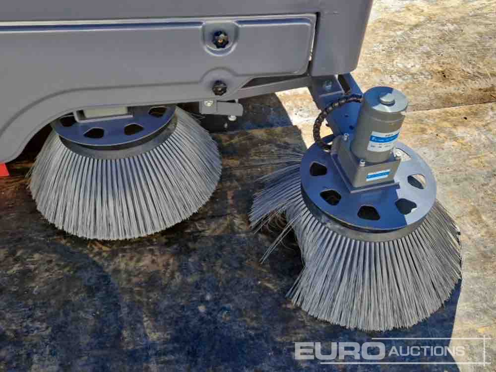 Barredora vial Unused 2025 Kaster S.2000: foto 13 Barredora vial Unused 2025 Kaster S.2000: foto 13