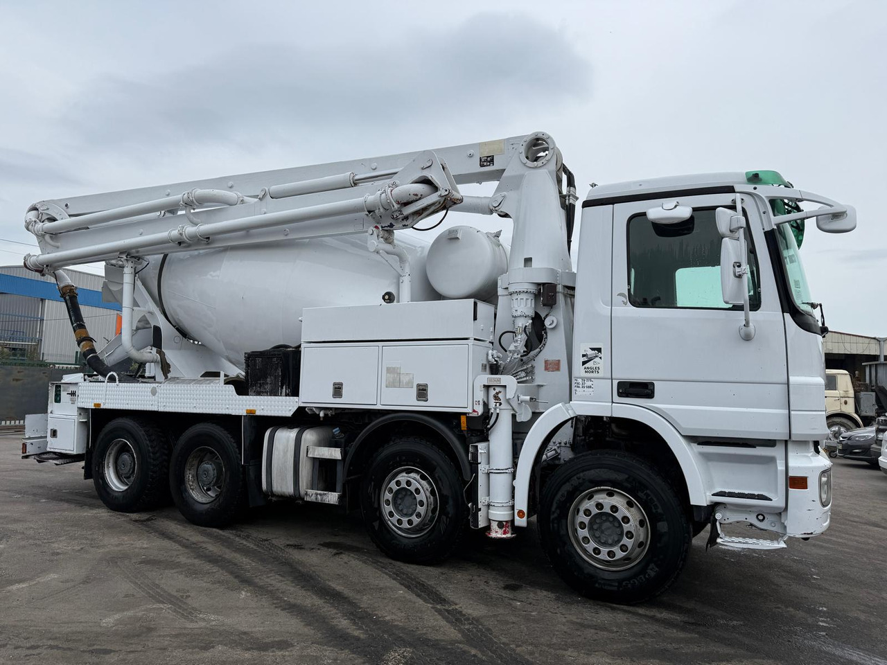 Camion mixo-pompe Mercedes Actros DS-840-FF - Camión hormigonera con bomba: foto 3 Camion mixo-pompe Mercedes Actros DS-840-FF - Camión hormigonera con bomba: foto 3