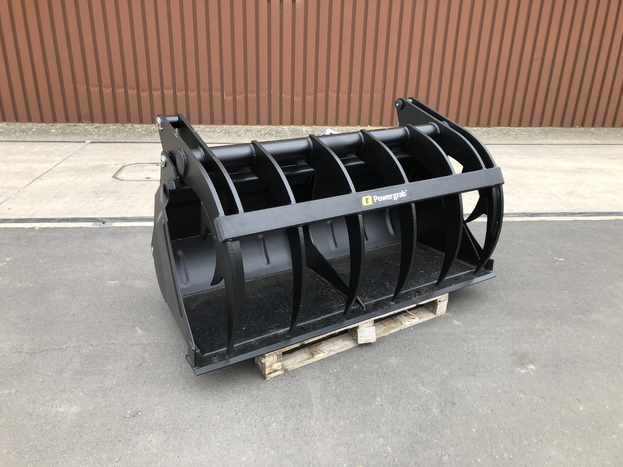 Alö Powergrab S 185 EURO - Cargador frontal para tractor: foto 1 Alö Powergrab S 185 EURO - Cargador frontal para tractor: foto 1