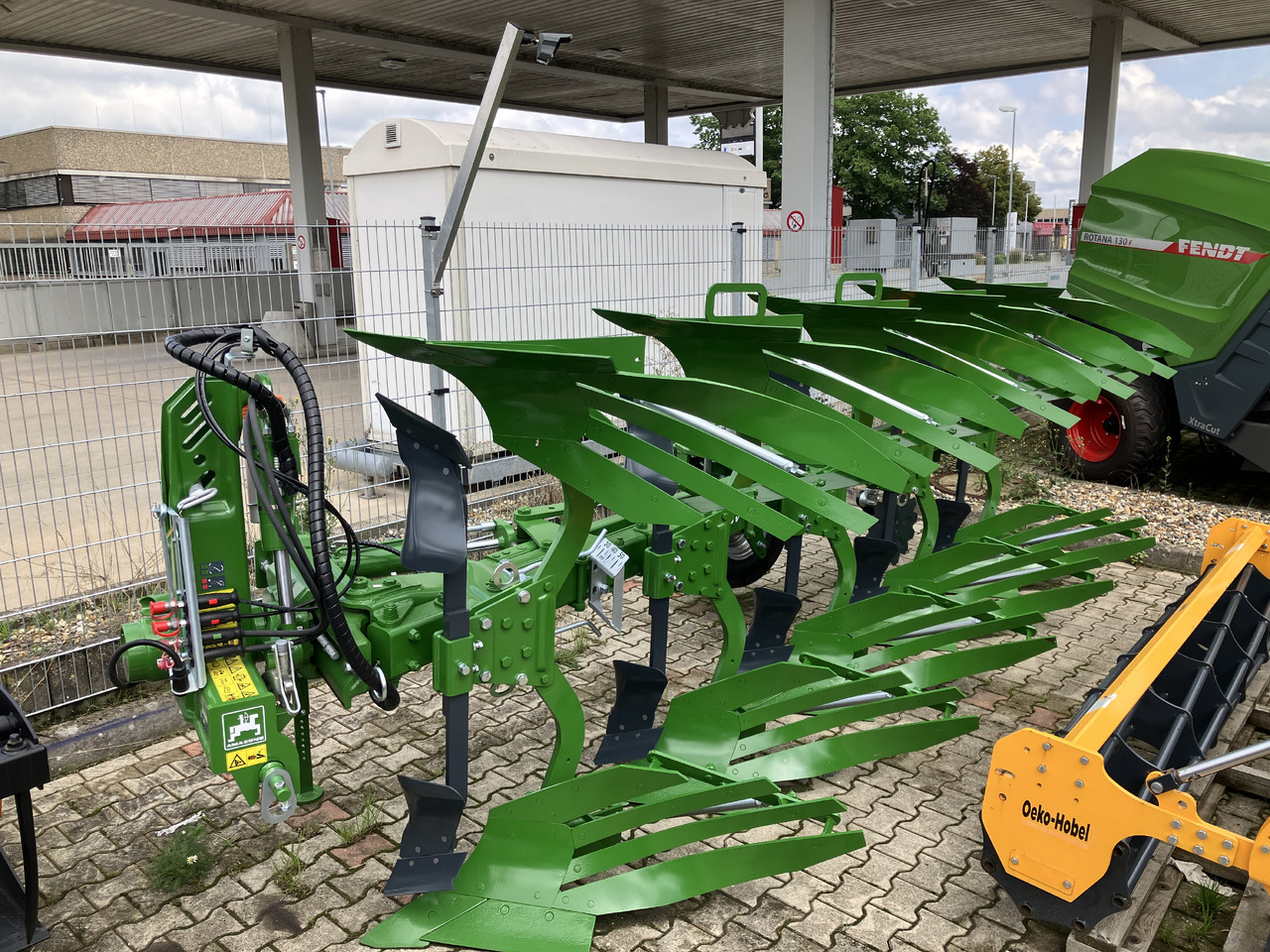Amazone CAYROS XMS 950 V 5-Schar - Arado: foto 1 Amazone CAYROS XMS 950 V 5-Schar - Arado: foto 1