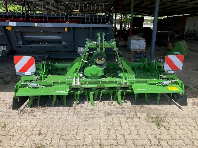 Amazone KE 3002-190 Anbaukreiselegge - Equipo para trabajo del suelo: foto 1 Amazone KE 3002-190 Anbaukreiselegge - Equipo para trabajo del suelo: foto 1