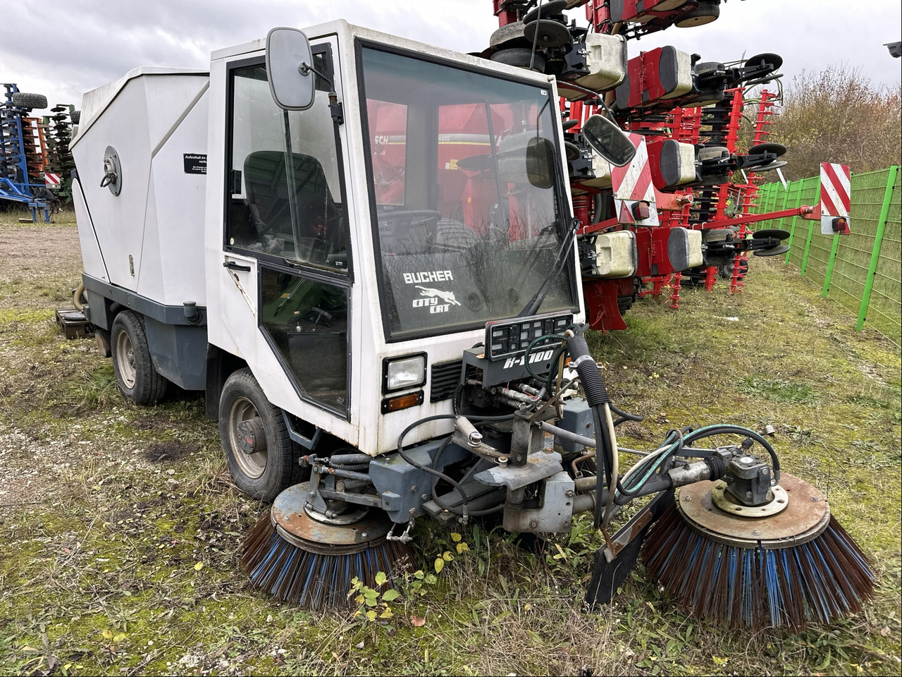 Bucher CityCat K1700 Kehrmaschine - Segadora: foto 1 Bucher CityCat K1700 Kehrmaschine - Segadora: foto 1